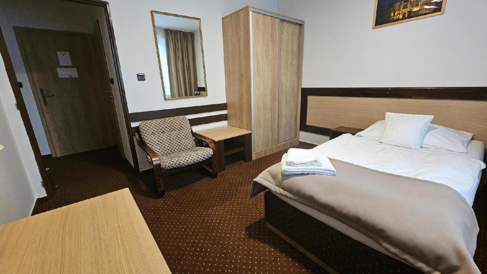 Hotel Adler Ceske Budejovice Esterno foto